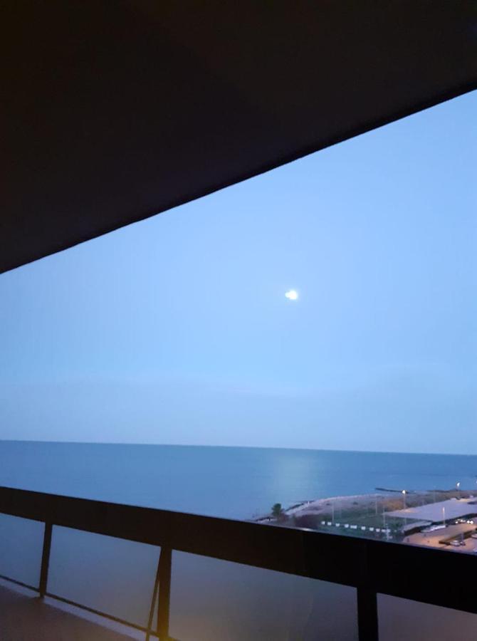 Attico Suite Spiaggia Bari Luaran gambar