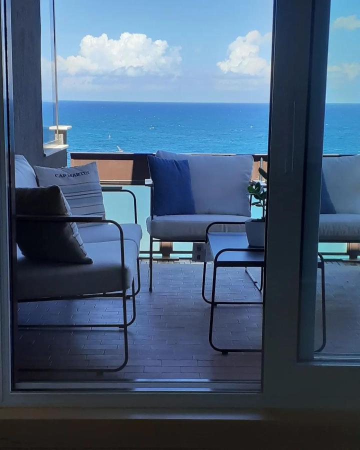 Attico Suite Spiaggia Bari Luaran gambar