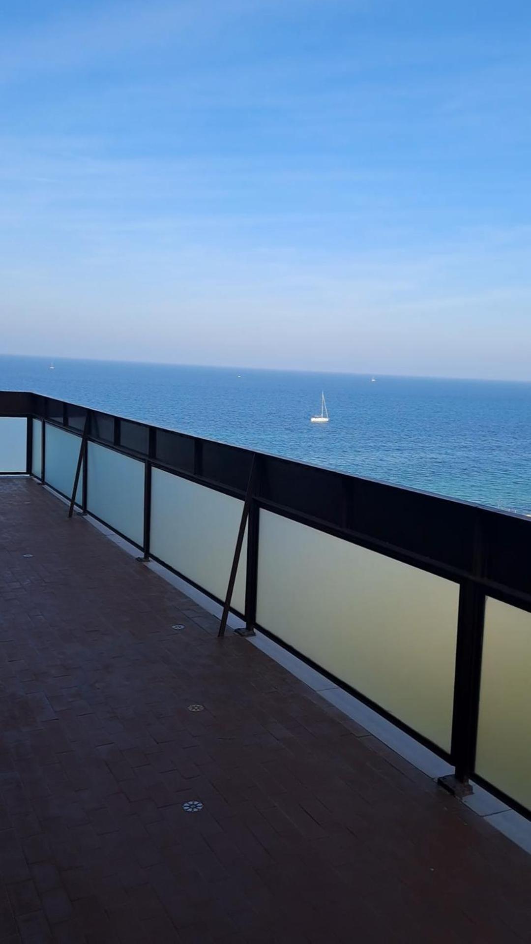 Attico Suite Spiaggia Bari Luaran gambar